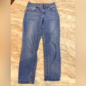 Royalty For Me Petite High Rise Ankle Jeans Size 6P Medium Wash Denim